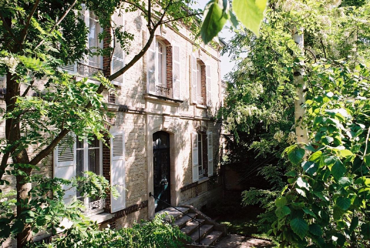 Au Fil De Troyes Bed & Breakfast Sainte-Savine Bagian luar foto
