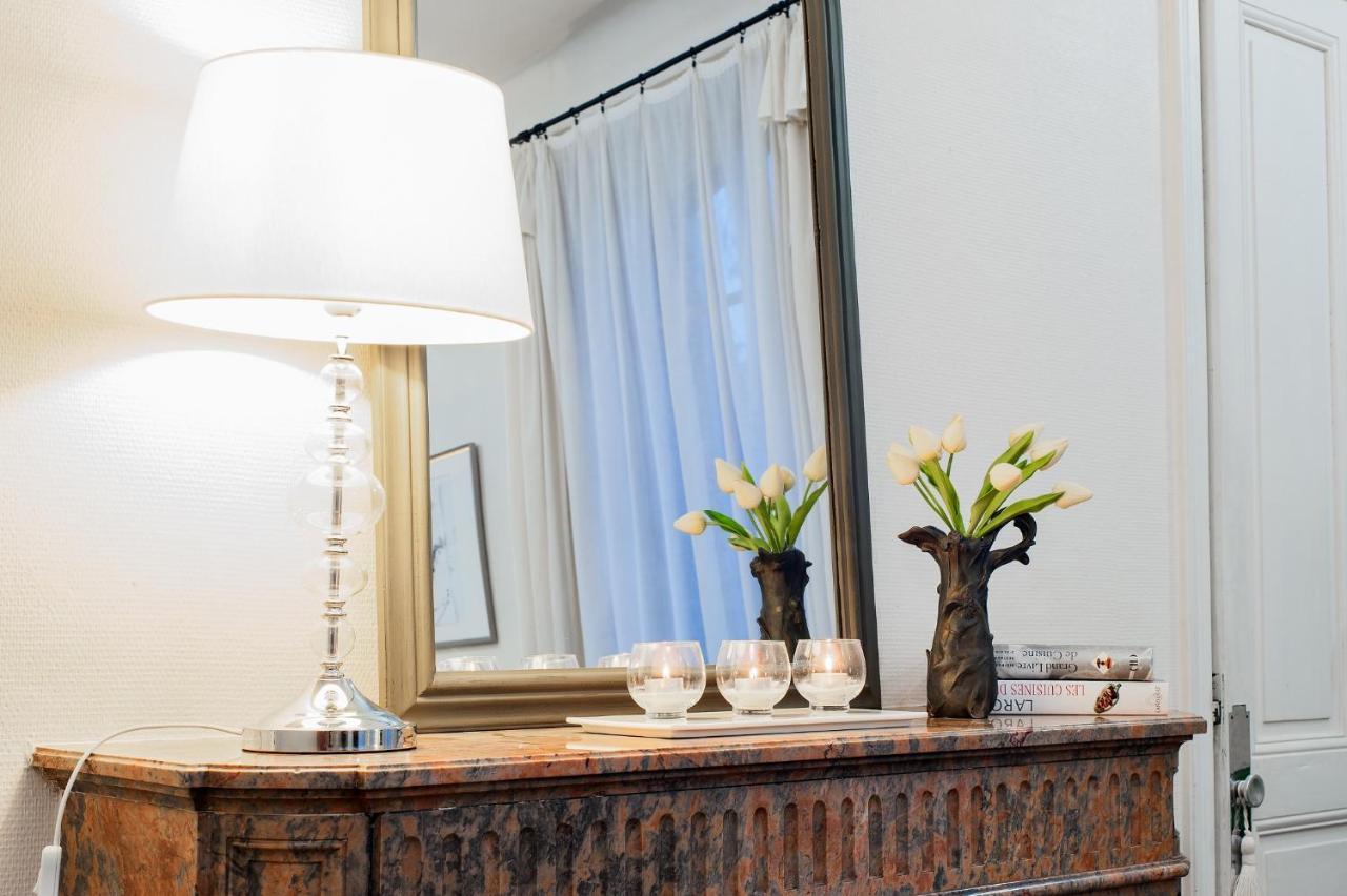 Au Fil De Troyes Bed & Breakfast Sainte-Savine Bagian luar foto