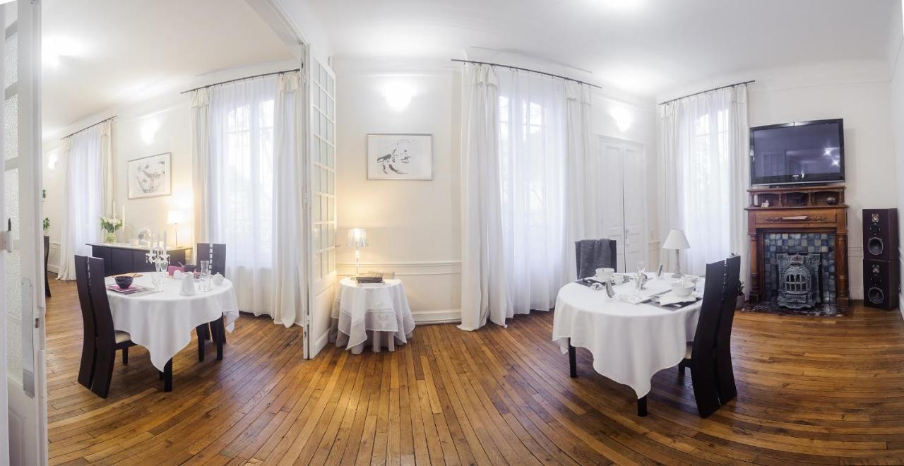 Au Fil De Troyes Bed & Breakfast Sainte-Savine Bagian luar foto