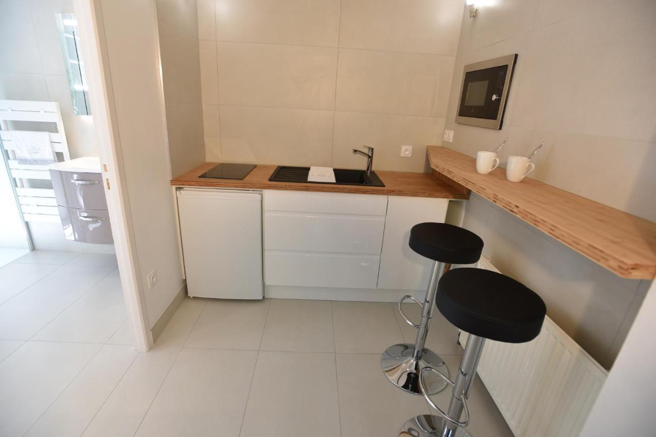 Au Fil De Troyes Bed & Breakfast Sainte-Savine Bagian luar foto